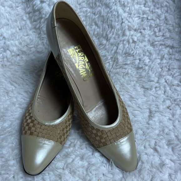 Salvatore Ferragamo light gold Leather & brown Woven Ribbon slip on heels size 9 - Picture 6 of 16